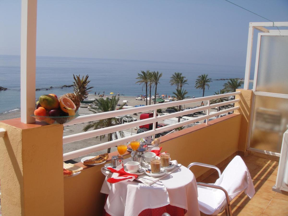 Hostal Costa Sol Castell de Ferro Esterno foto