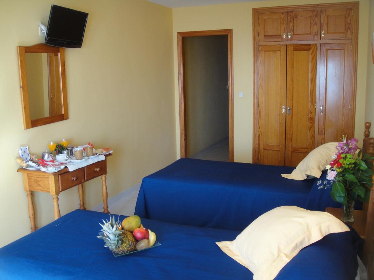 Hostal Costa Sol Castell de Ferro Esterno foto